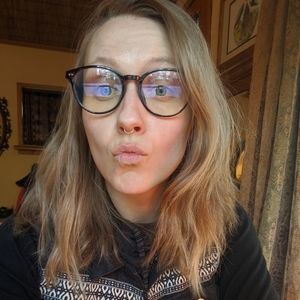 Meet your Posher, Hanna